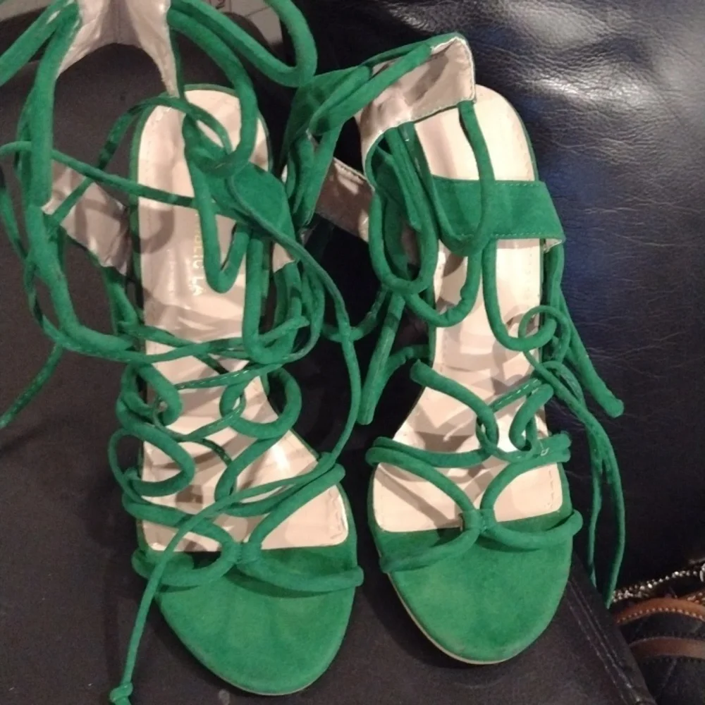 Ahoe Republic La Strappy Green - Picture 2 of 3